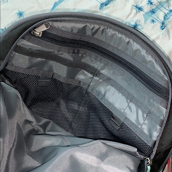 The North Face Womens Surge Backpack Grey - Picture 5 of 10